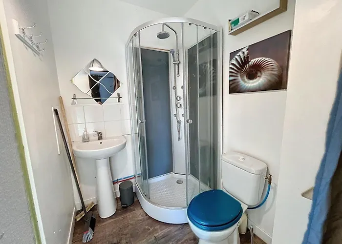 דירה A 30 M De La - Balcon - Proche Centre - Wifi -le Ceres 3