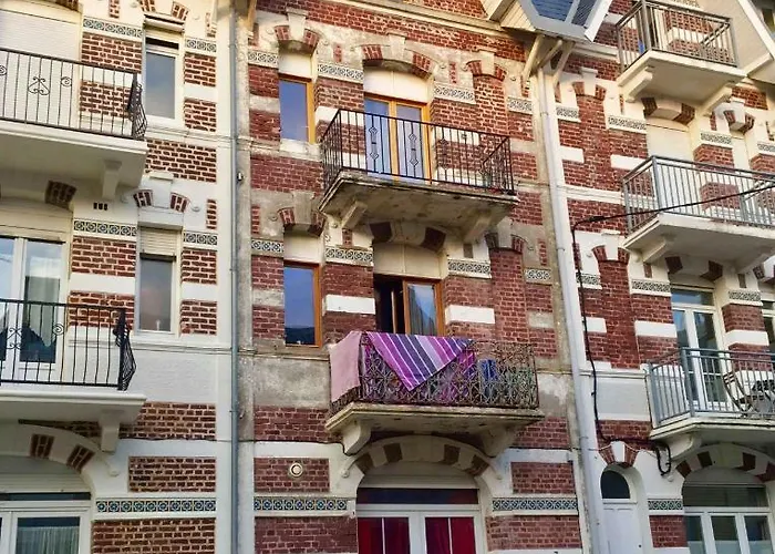 A 30 M De La - Balcon - Proche Centre - Wifi -le Ceres 3 דירה